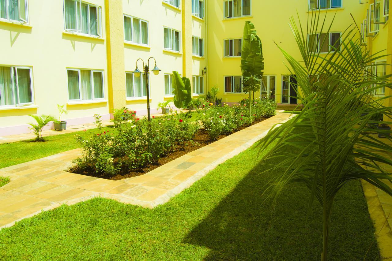 The Vic Hotel كيزيمو المظهر الخارجي الصورة
