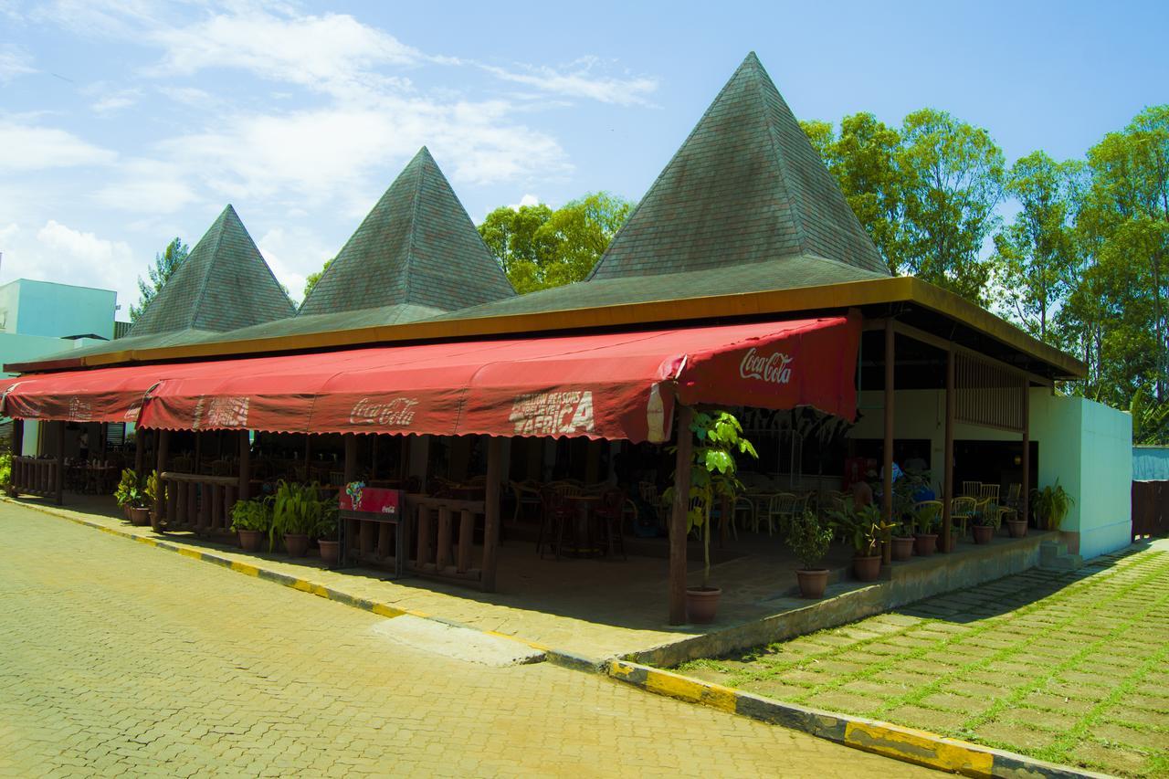 The Vic Hotel كيزيمو المظهر الخارجي الصورة