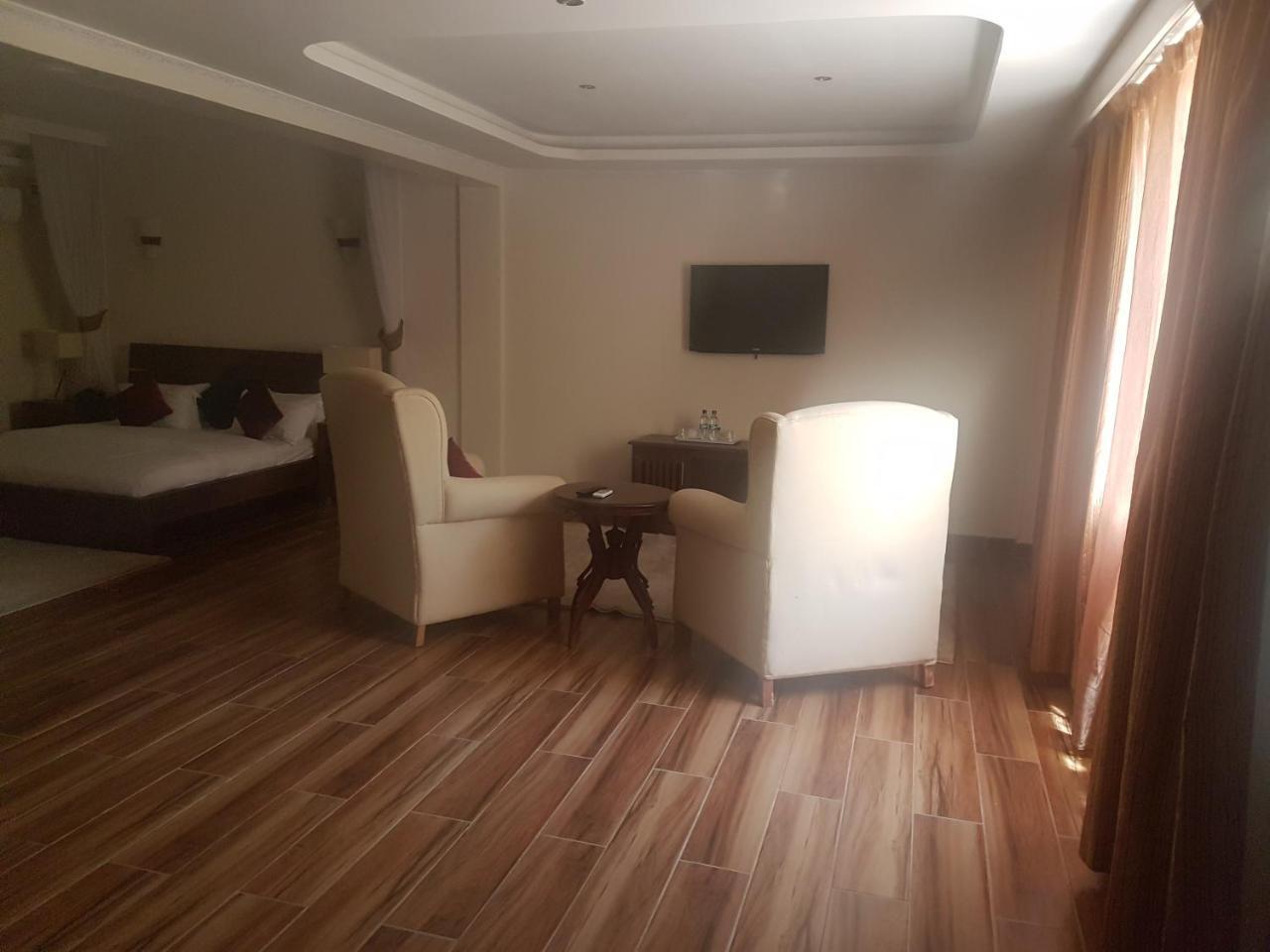 The Vic Hotel كيزيمو المظهر الخارجي الصورة