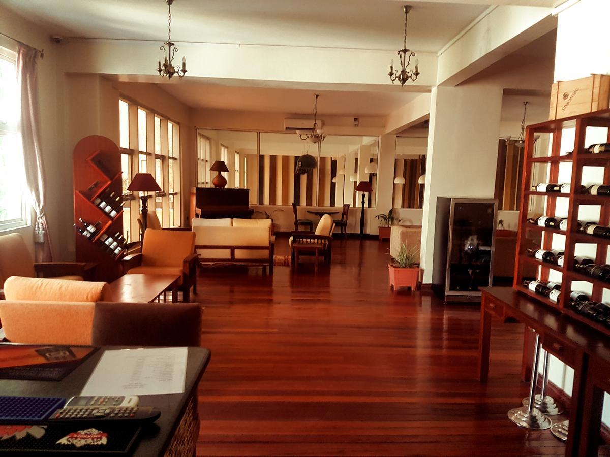 The Vic Hotel كيزيمو المظهر الخارجي الصورة